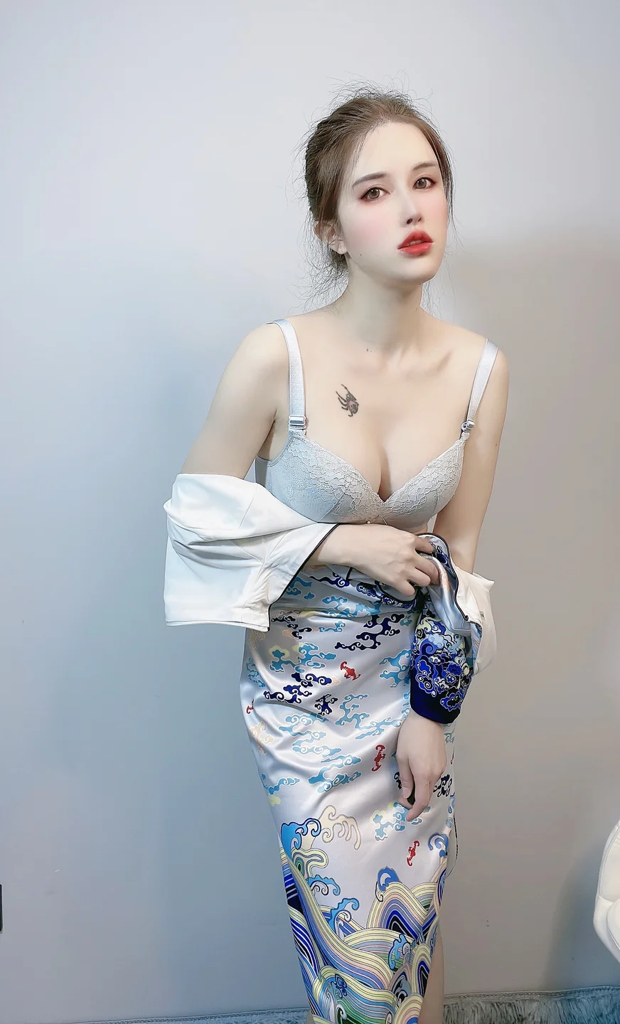 鹿八岁baby_No_089_海航中式旗袍空姐_28P,1V_1_35GB tg@simisebaisi 【丝足阁】014.webp